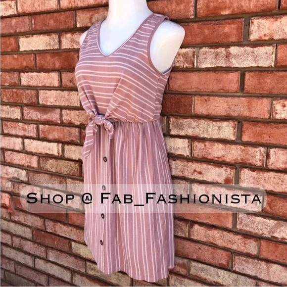 Mauve stripe front tie dress size medium - Picture 3 of 5